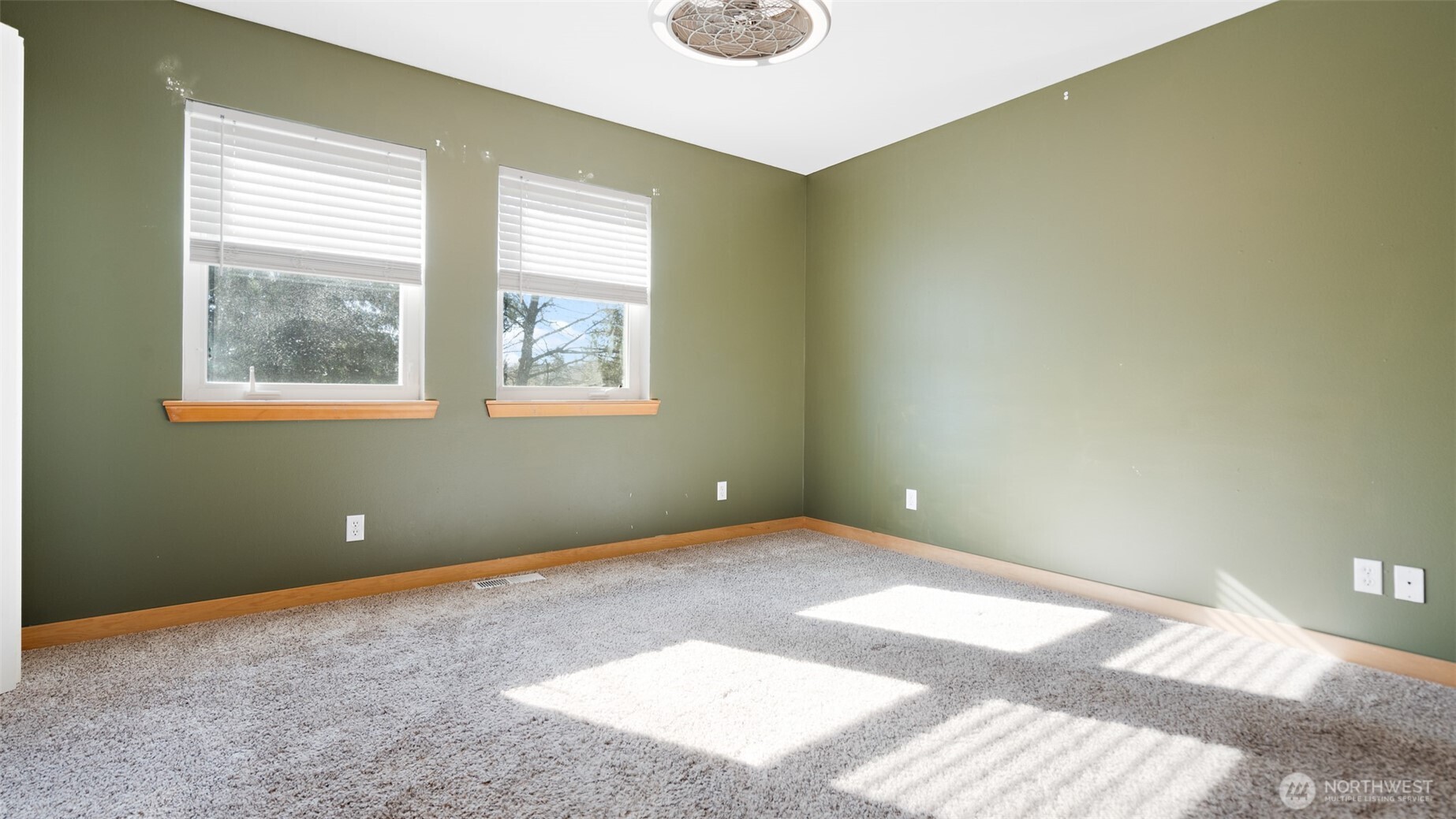 6726 NE Columbia Street Suquamish WA 98392