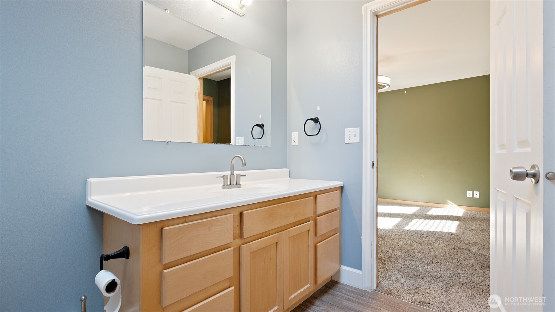 6726 NE Columbia Street Suquamish WA 98392