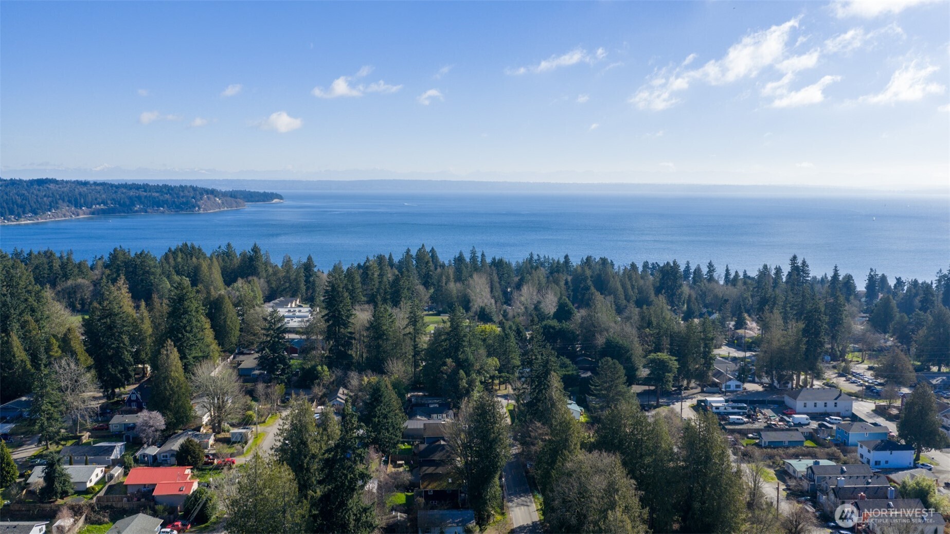 6726 NE Columbia Street Suquamish WA 98392