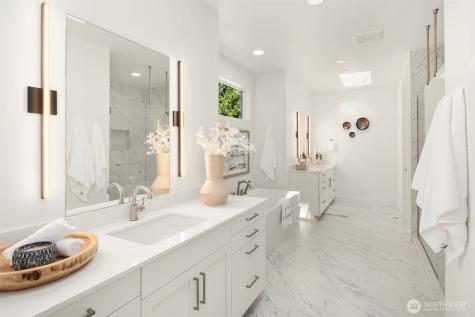 11407 NE 103rd Place Kirkland WA 98033