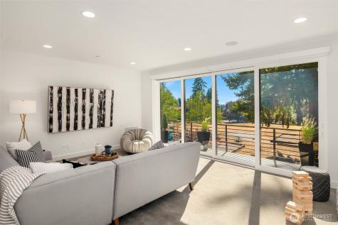 11407 NE 103rd Place Kirkland WA 98033