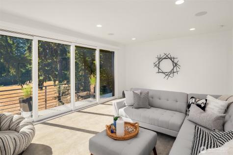 11407 NE 103rd Place Kirkland WA 98033