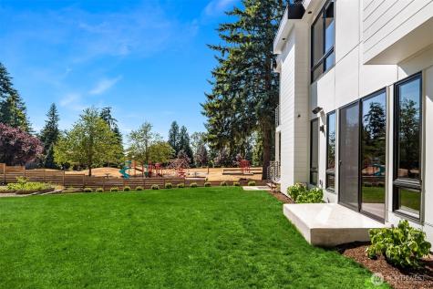 11407 NE 103rd Place Kirkland WA 98033