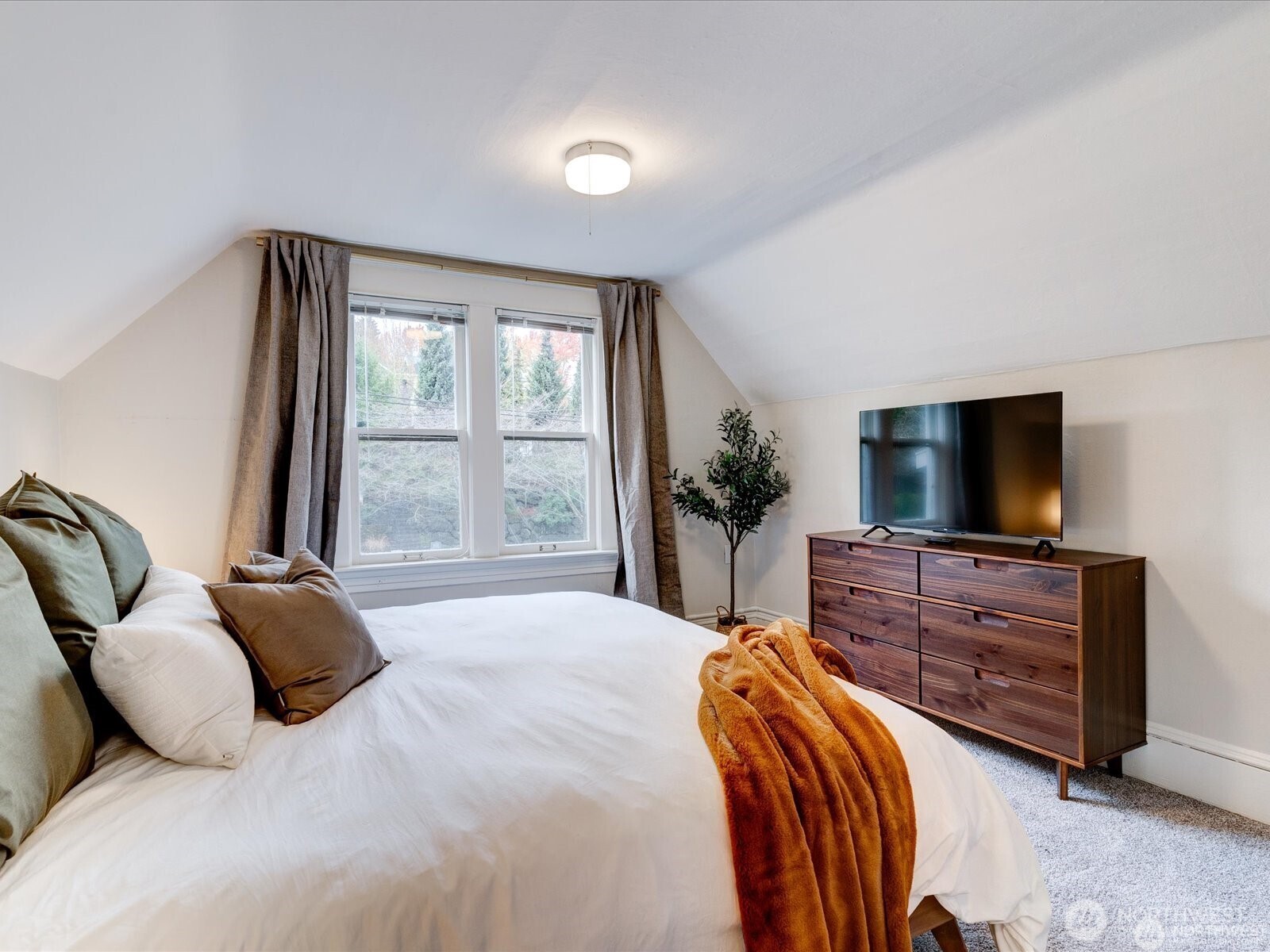 1626 39th Avenue E Seattle WA 98112