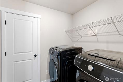1533 27th Street NW Puyallup WA 98371