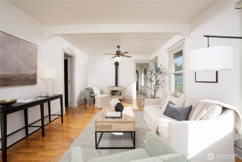 205 Brandywine Avenue Dupont WA 98327