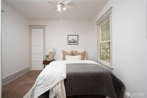 205 Brandywine Avenue Dupont WA 98327