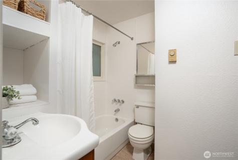 205 Brandywine Avenue Dupont WA 98327