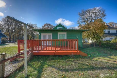 205 Brandywine Avenue Dupont WA 98327