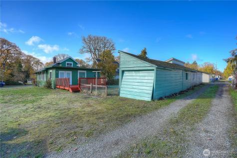 205 Brandywine Avenue Dupont WA 98327