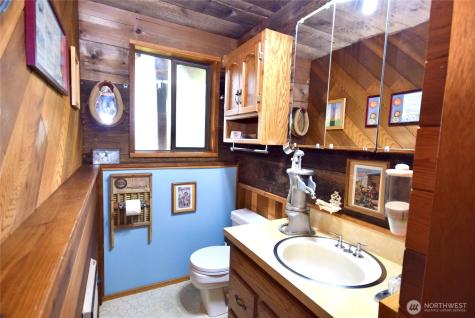1734 Woodcock Road Sequim WA 98382