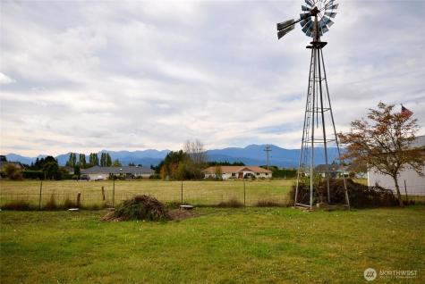 1734 Woodcock Road Sequim WA 98382