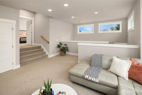 3817 163rd Avenue SE Bellevue WA 98008