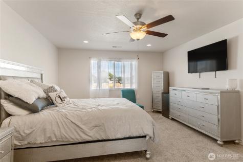 414 N Washington Street Moses Lake WA 98837