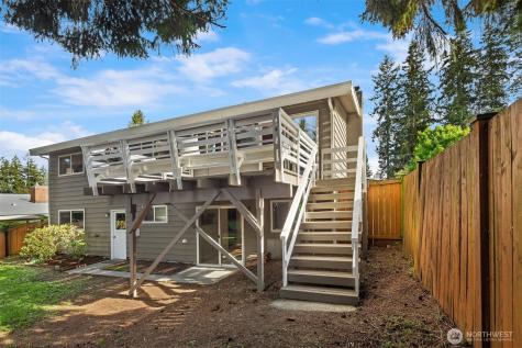 5621 178th Place SW Lynnwood WA 98037