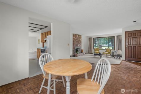 2068 Pine Wood Way Oak Harbor WA 98277