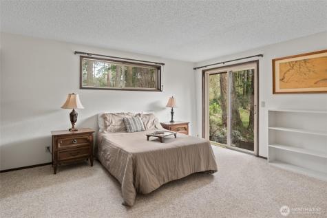 2068 Pine Wood Way Oak Harbor WA 98277