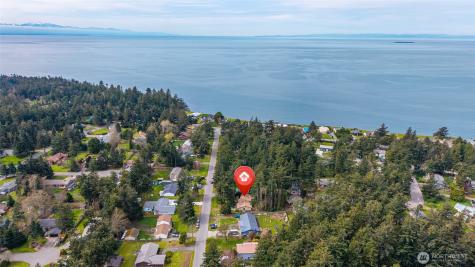 2068 Pine Wood Way Oak Harbor WA 98277