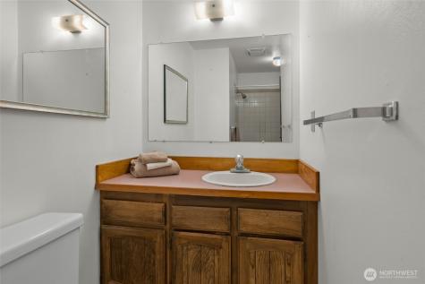 2068 Pine Wood Way Oak Harbor WA 98277