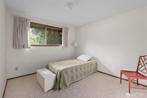 2068 Pine Wood Way Oak Harbor WA 98277