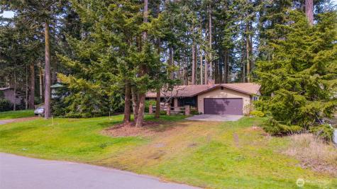 2068 Pine Wood Way Oak Harbor WA 98277