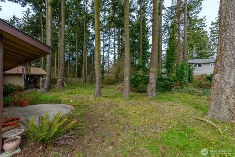 2068 Pine Wood Way Oak Harbor WA 98277