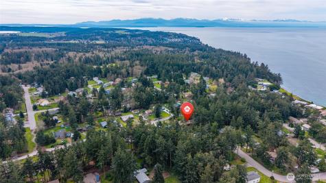 2068 Pine Wood Way Oak Harbor WA 98277