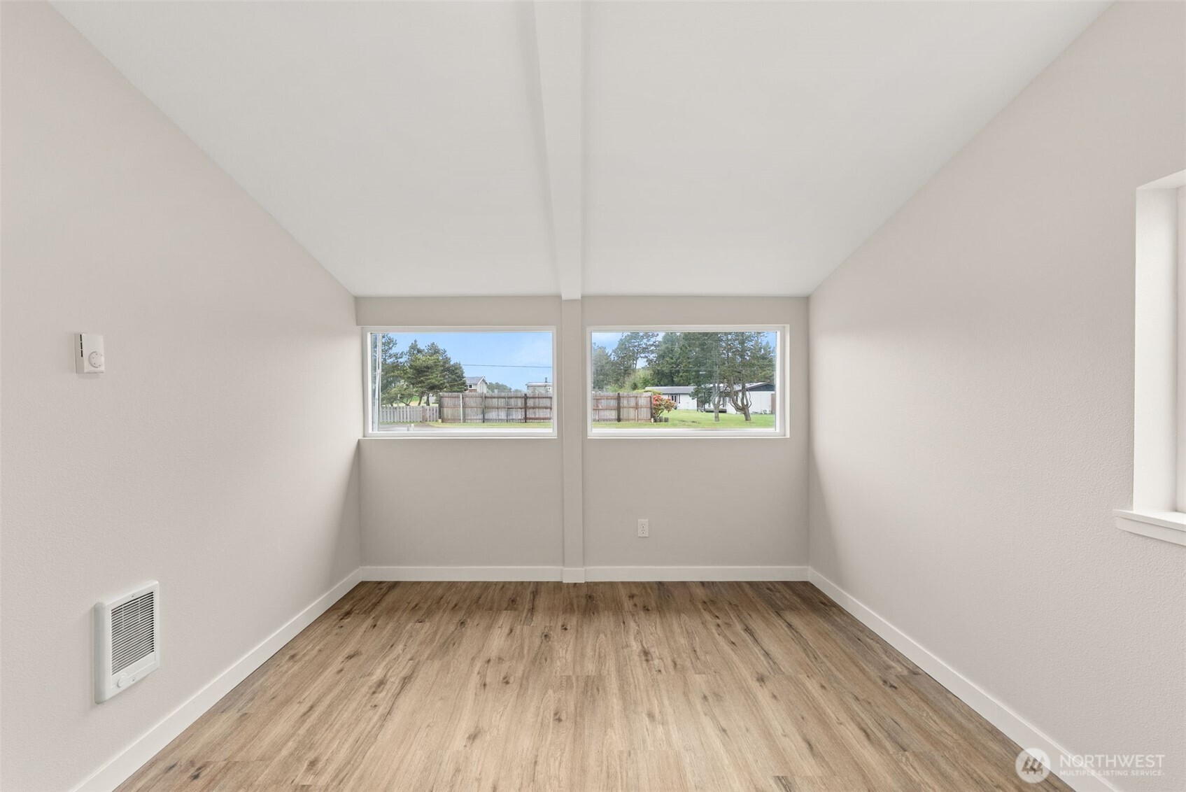1642 State Route 105 Grayland WA 98547