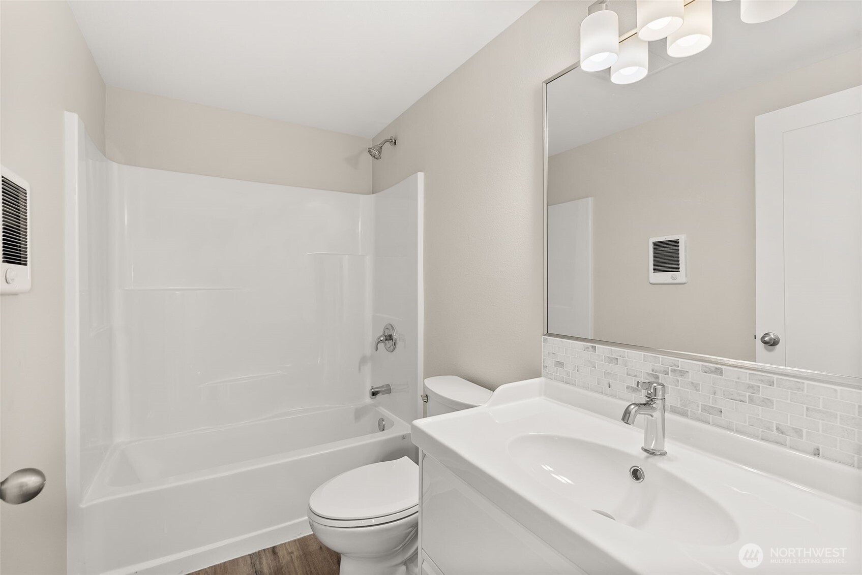 1642 State Route 105 Grayland WA 98547