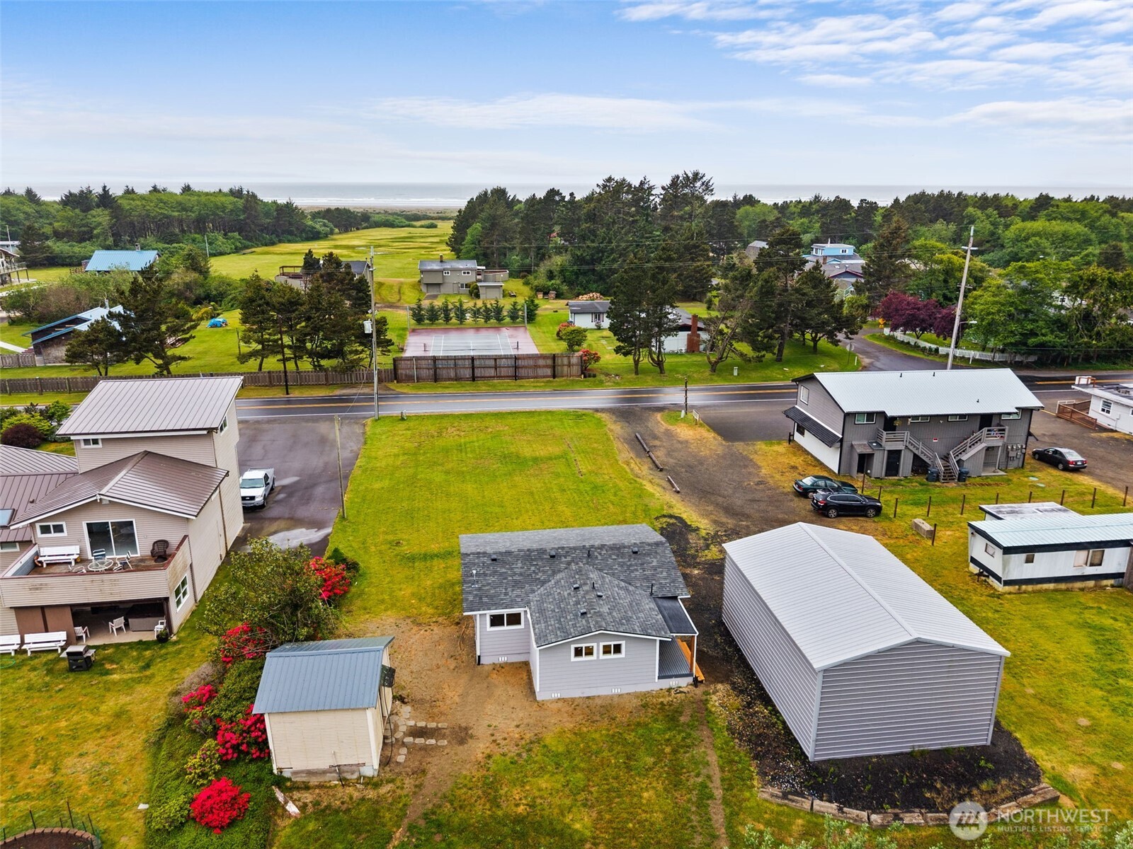 1642 State Route 105 Grayland WA 98547