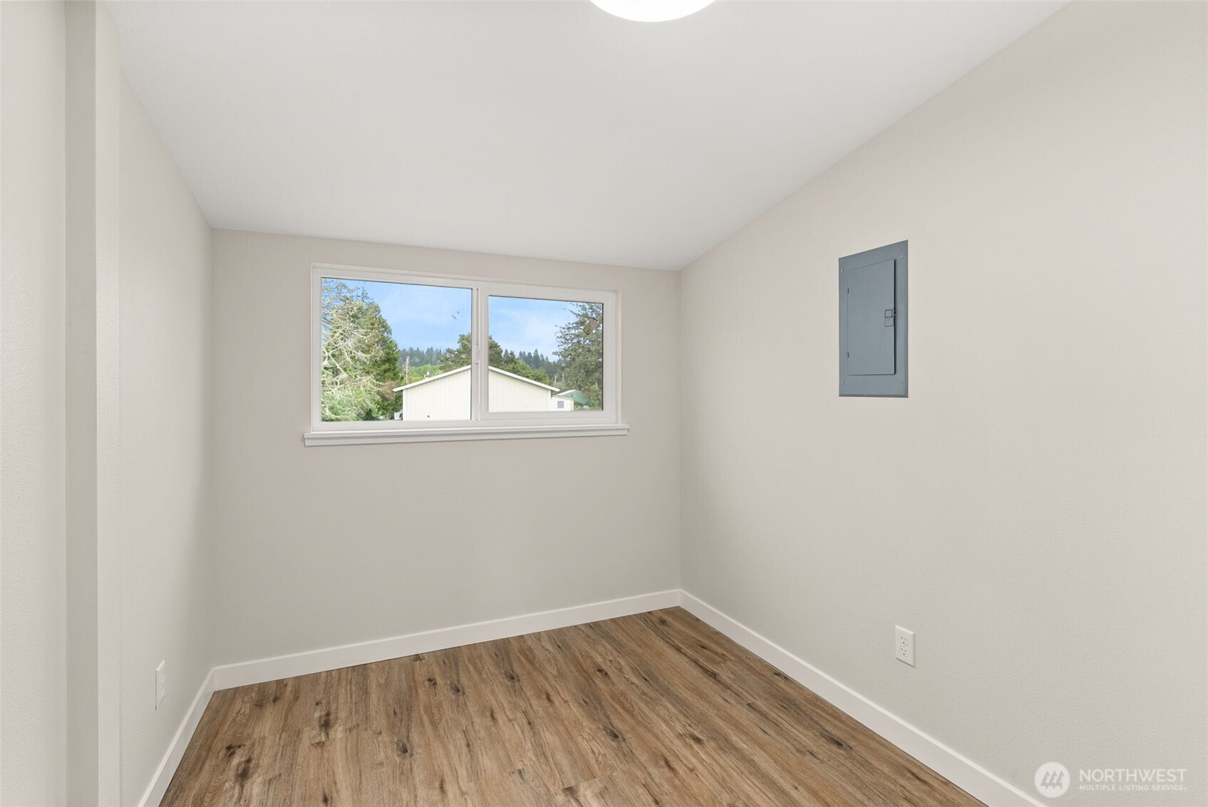 1642 State Route 105 Grayland WA 98547