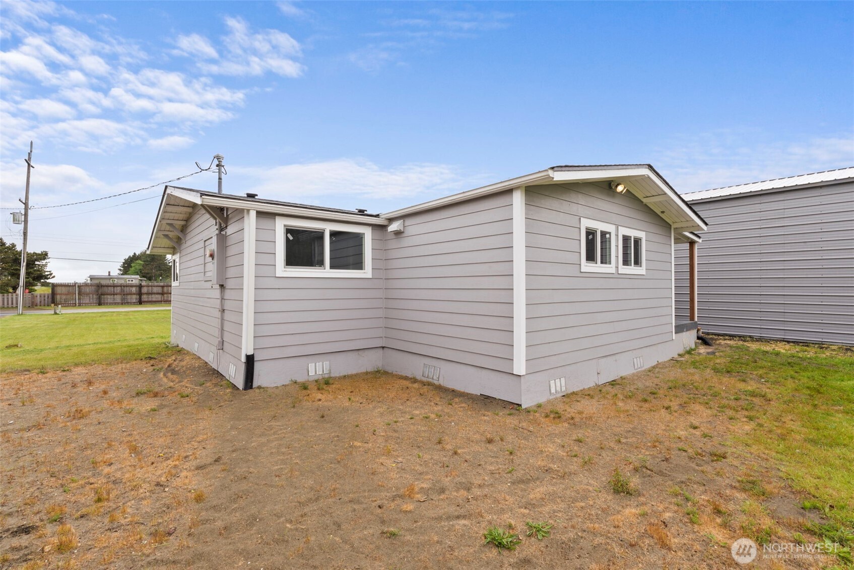 1642 State Route 105 Grayland WA 98547