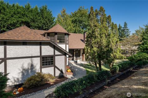 4631 Highland Bellevue WA 98006