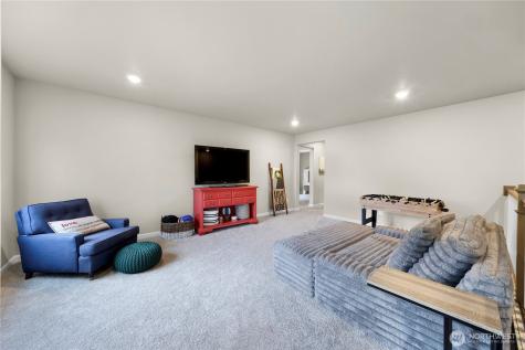 10127 15th Place SE Lake Stevens WA 98258