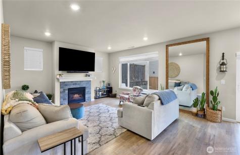 10127 15th Place SE Lake Stevens WA 98258