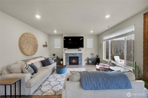 10127 15th Place SE Lake Stevens WA 98258