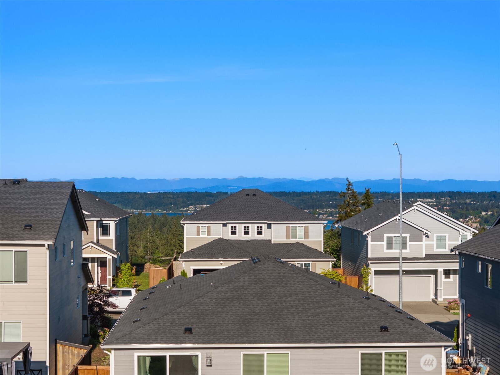 1162 Panoramic Loop Bremerton WA 98312