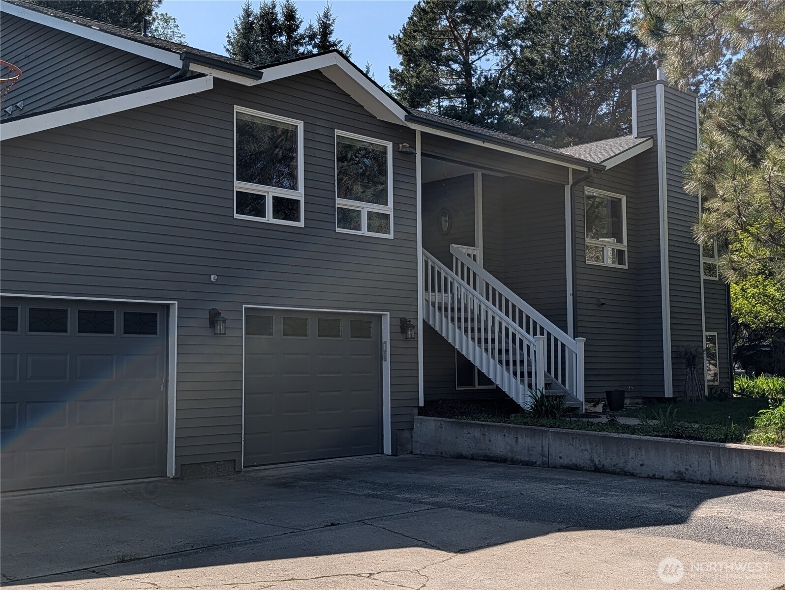 795 SE Greenhill Road Pullman WA 99163