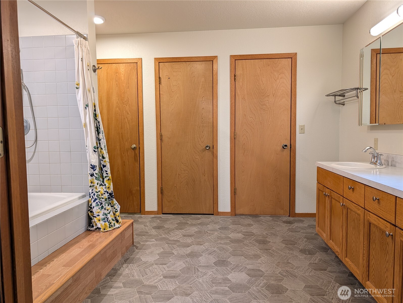 795 SE Greenhill Road Pullman WA 99163