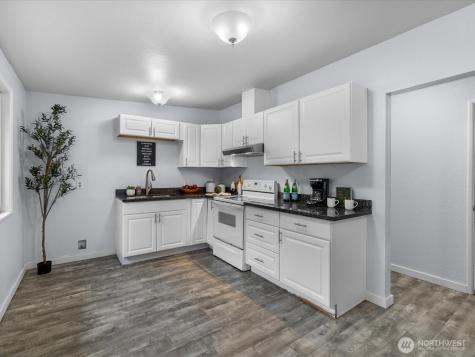 4911 97th Street E Tacoma WA 98446