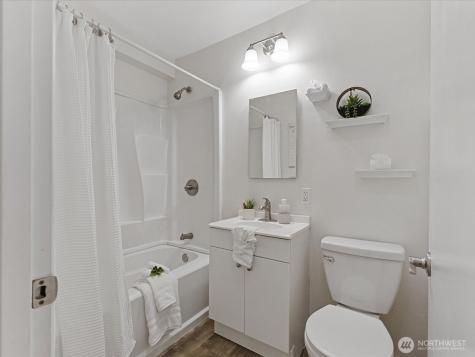 4911 97th Street E Tacoma WA 98446