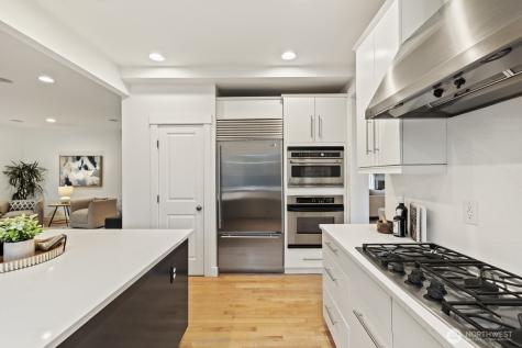 622 9th Avenue S Kirkland WA 98033