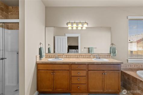 4448 Mckinley Street NE Lacey WA 98516