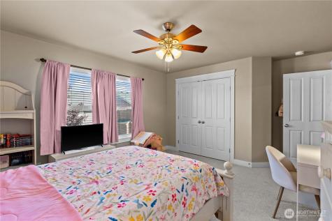 4448 Mckinley Street NE Lacey WA 98516