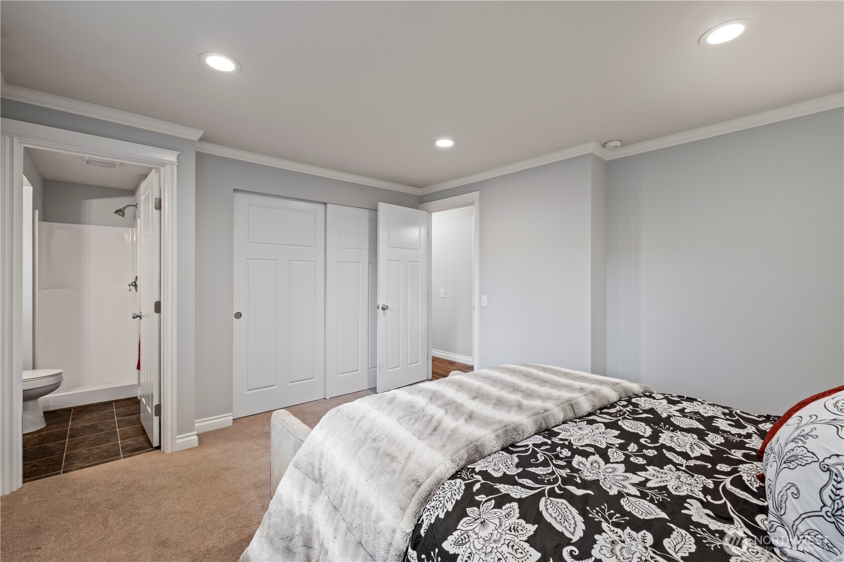 1123 SW 144 Street Burien WA 98166