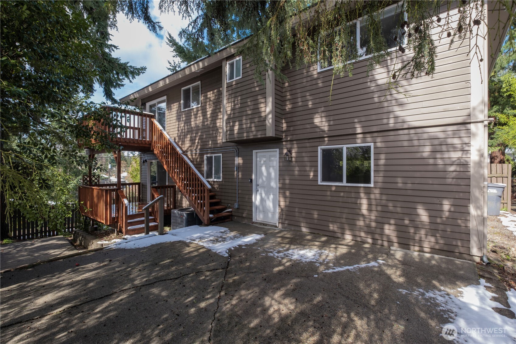 1123 SW 144 Street Burien WA 98166