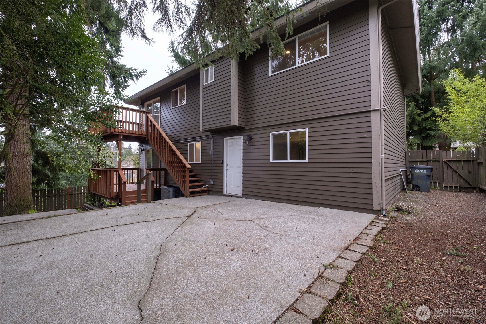 1123 SW 144 Street Burien WA 98166