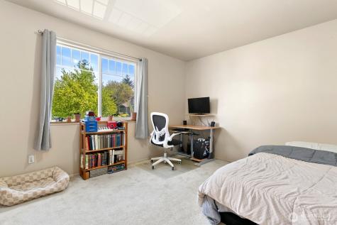 3305 48th Street NE Tacoma WA 98422