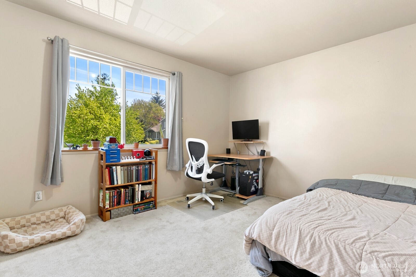 3305 48th Street NE Tacoma WA 98422