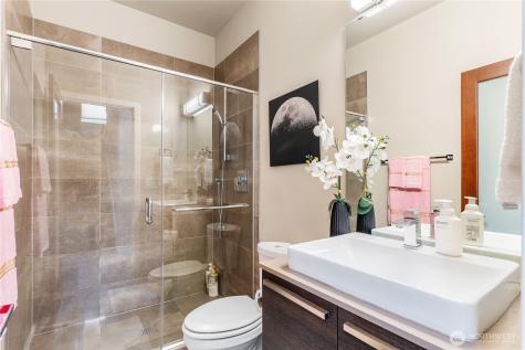 12808 SE 213th Street Kent WA 98031